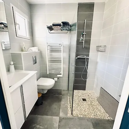 Coefficient 65 - Emplacement Parfait, Calme Et Propre Villa